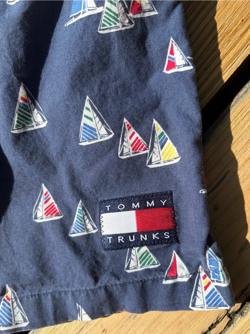 TOMMY TRUNKS Navy Swim Trunks with Multicolor Sail Pattern VINTAGE XL